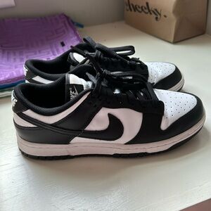 Women’s Nike dunks